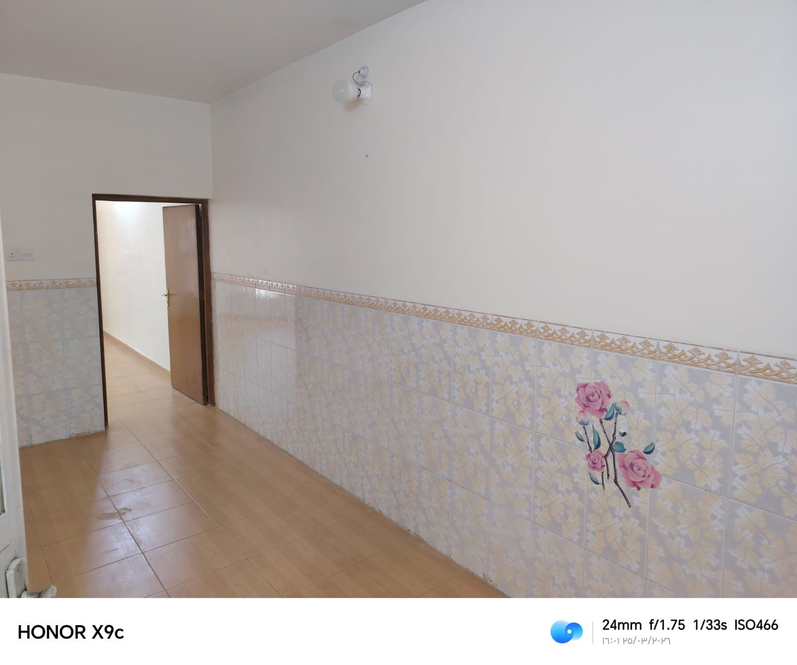 دار للبيع المساحه 100 م طابو صرف موقع الدار كربلاء شهداء سيف سعد قرب السوق البناء دنك على طول البيت ومقطعي نص ثرمستون ونص طابوق  مسلح كونكريت وبسعر  مناسب جدا طابقين  2 غرف نوم واستقبال وصاله ومطبخ لمعرفه السعر التواصل عبر الارقام التاليه 

*********** 

***********
