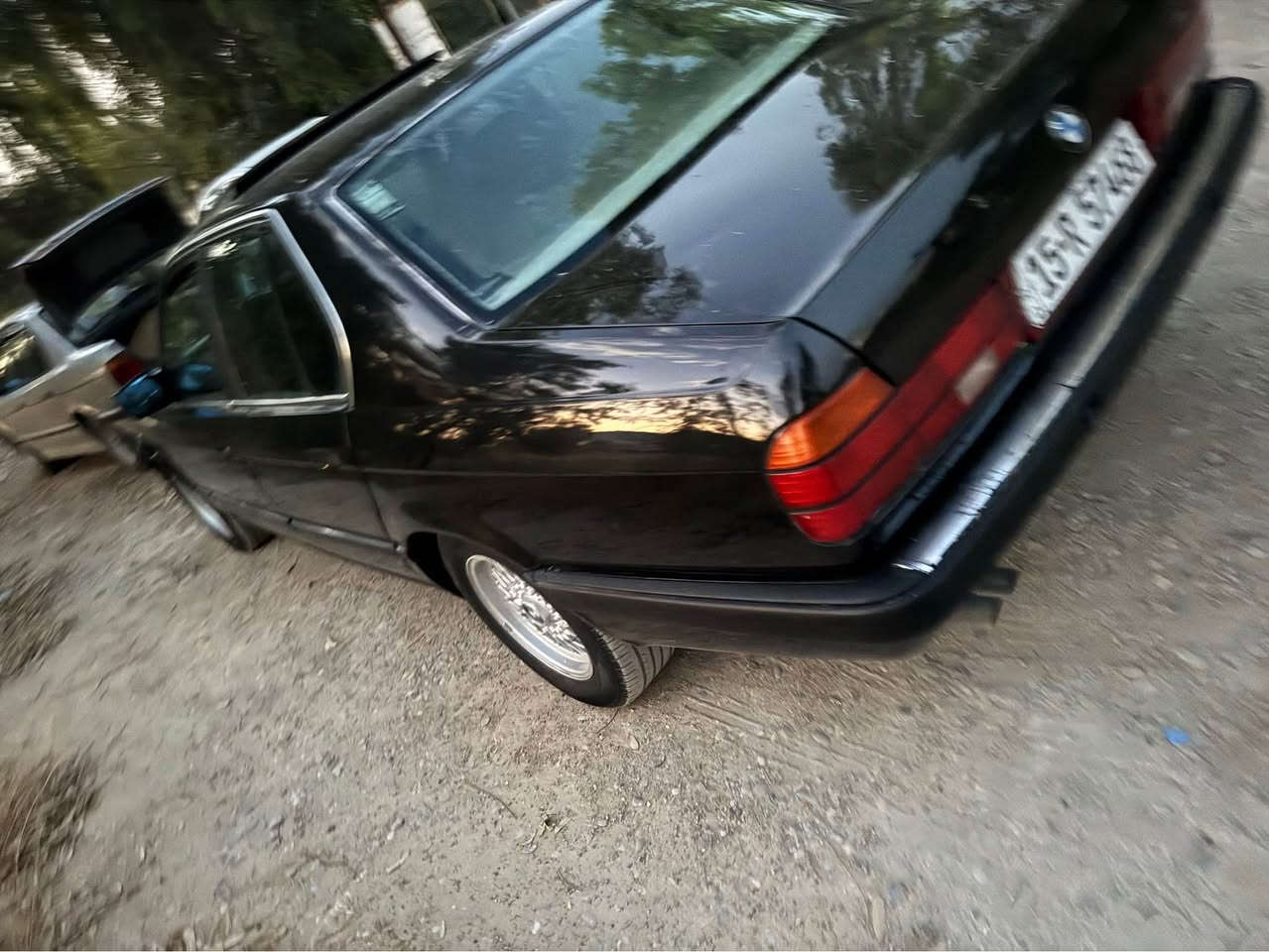 بي ايم لبيع مويل 1992محرك 8 كير محرك تبريد باتري كهربائي كامل كوشن جلدكوشن كهربائي  صبؤغ عام  جمالي  حدادي جديد راقم سنويه هزه جديد بسمي شرط تحويل  بيتاقه بنزين بي  /*********** كركوك, العراق
