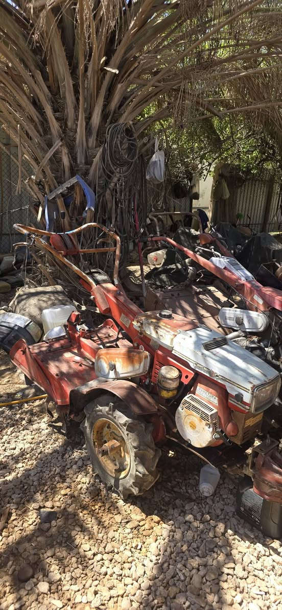 وجبه جديده لمكائن يدويه خاصه للبساتين ياباني داخله حاويه بنزين وكاز موجوده في بابل الهاشميه هاتف*********** و***********
