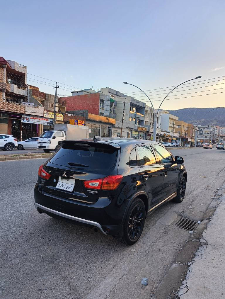 موسیبوش ئوتلاندر سپوڕت 2017
سعر تەنها 115 ورقە 5 ورقە غرامە 
حرف L صبغ یعنی شەش پارچە 
توزیک لای سەکن شاسی گرتووە ارباک
دشبول بەشەرت گێر مکینە تحوی وکالە
بەشەرت لە دهوکم *********** دهوك, العراق
