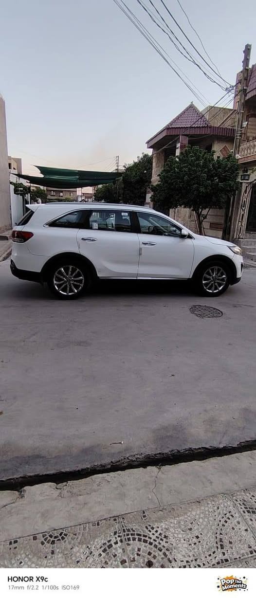 كيا سورنتو 2015 خليجي رقم اربيل فول مواصفات بدون سلايت محرك اربعه 2400 بدون صبغ بدون تبديل كير محرك شرط تبريد ثلج هزه سنوية كله جديد ماشية 200 
السعر 162 بي مجال 
*********** كركوك, العراق
