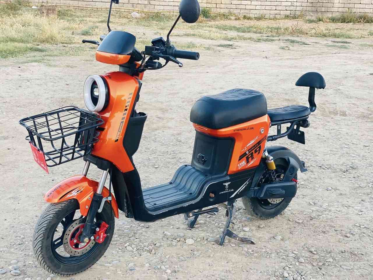 موطور R9للبيع 2026
بطاريات 32امبير الولي 

شرط الفحص 

انارت كلها شغاله 

ضو عالي ناصي 

اشاير يمين يسار +دبل اشاره 

نضافه فول 

السعر 500وبي مجال 

للتواصل خاص او اتصل 

هـ***********
