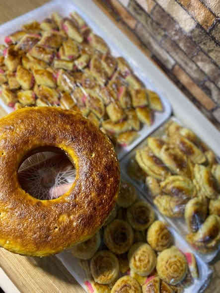 السلام عليكم بيج طبخ بيتي 

يتوفر جميع انواع الكبب والفطائر والاكلات الشرقية ومستعدين تجهيز كافة المناسبات والاسعار مناسبة 

العنوان بغداد الامين الثانيه 

الحجز والاستفسار على هذا الرقم.   ***********
