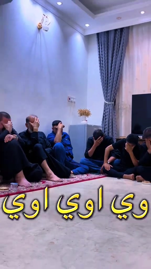 ملأ عباس العقابي.                              شكثر مشتاك اشوف امي وراها.           الحجز والاستفسار ***********
