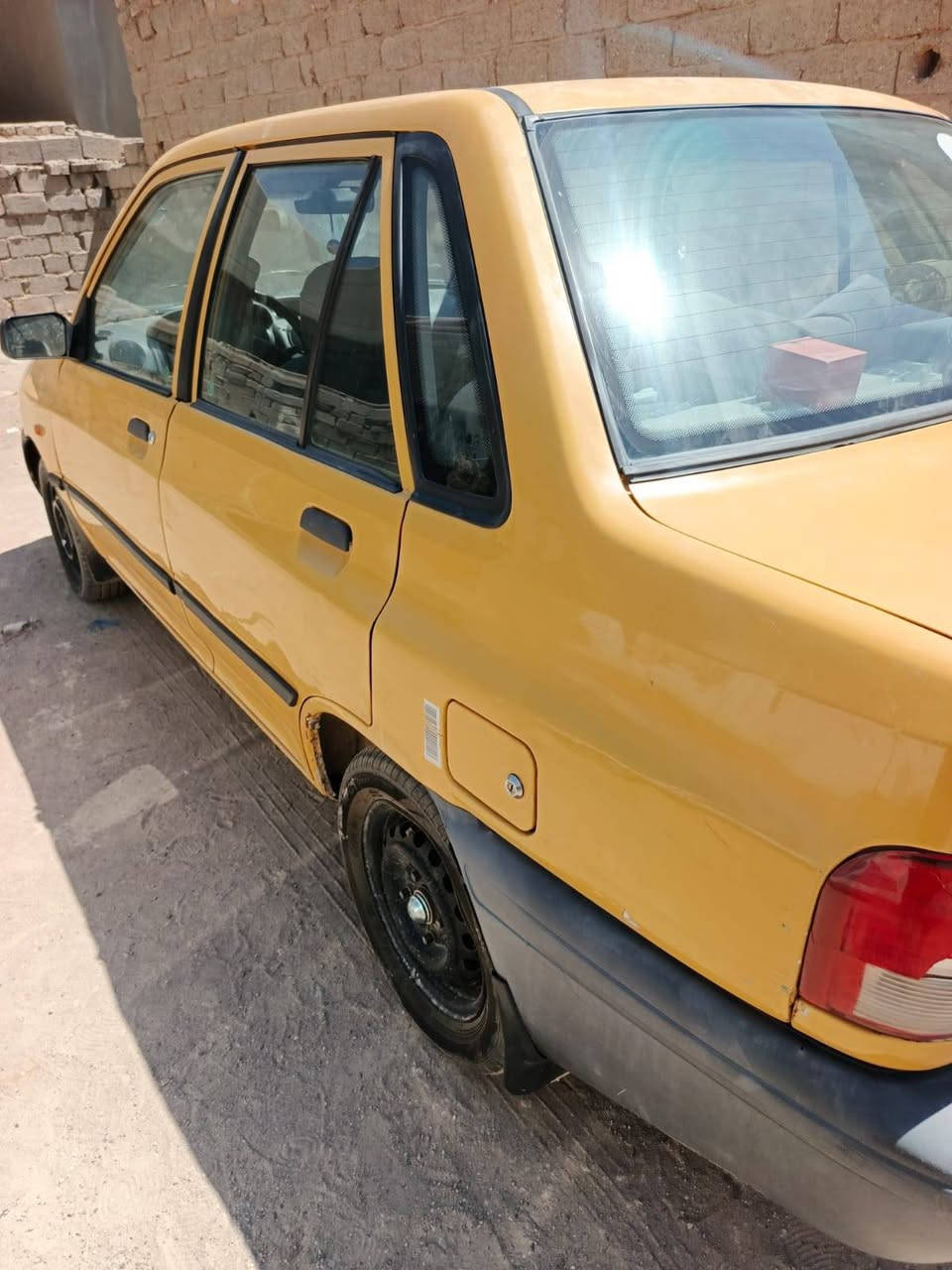 السلام عليكم سايبه موديل ٢٠١٢ كير مكينه خير من الله دواخل نضيفه كهربائييات نضيفه شواصي نضيفه تخم تاير التبريد مايشتغل مااعرف شبي هزه جديده سنويه جديده بأسمي السياره السعر ٢٨ وبيها مجال ***********
