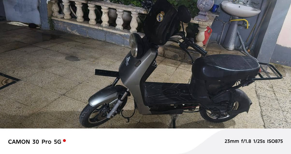 السلام عليكم دراجه شحن للبيع السعر ٦٥ بلا باتريات و كلشي بيها شغال بيع مستعجل ***********
