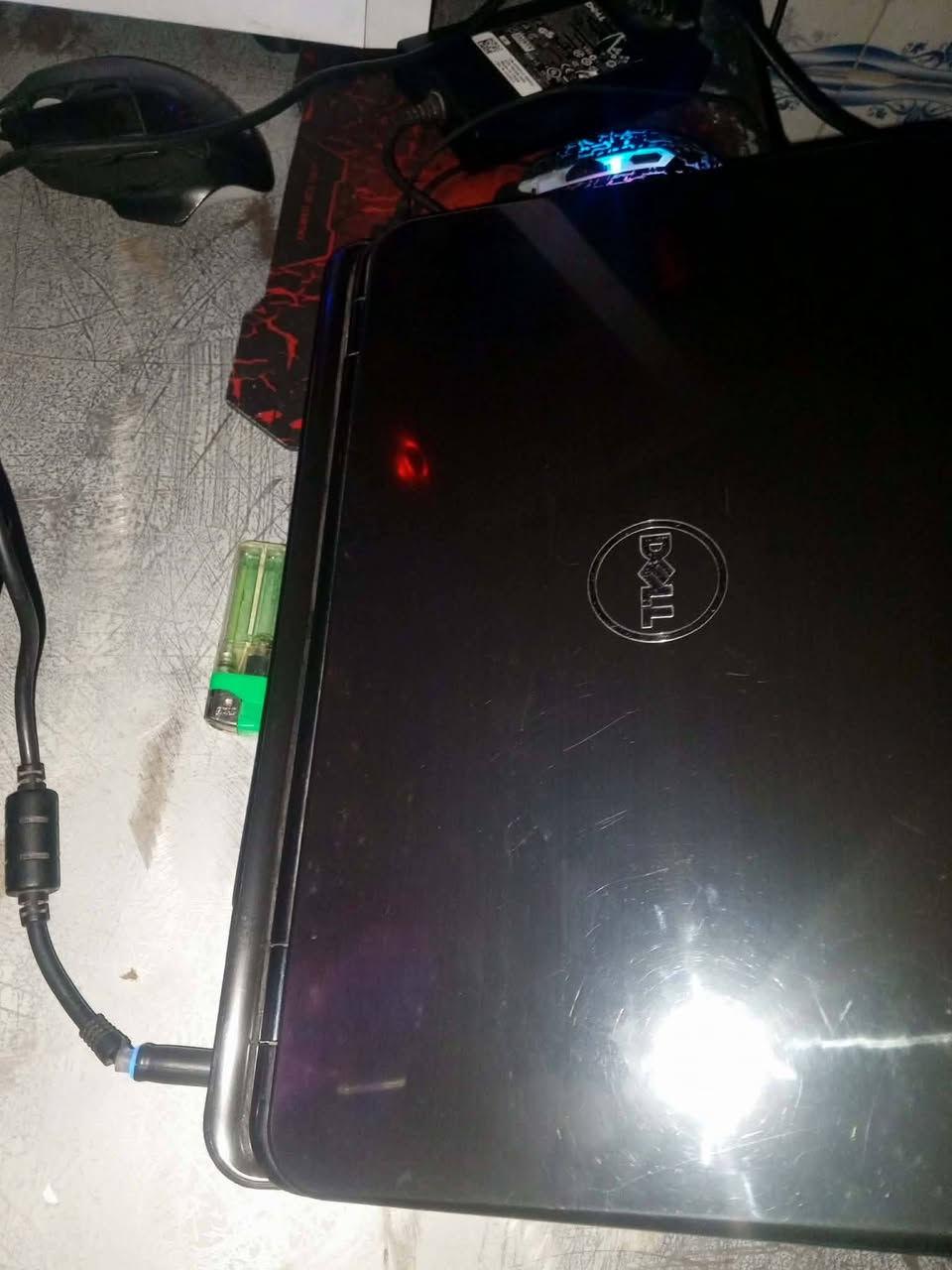 لابتوب DELL للبيع

مواصفات 

i7 2630QM

RAM DDR 3 8G

كرت شاشة خارجي GT 525M

Windows 10 pro مفعل 

يحتوي 3 هاردات SSD HDD
مساحتهن اكثر من 600GB

بيه ملاحظه وحده بس الماوس مالته طافي وياه ماوس RGB

السعر والله معرف اسعارهم بس البطاريه خذتها قبل اسبوع ب 30 موجود الضمان مالتها خلي سعر بل يرضي الله 🫀


**إذا كنت صاحب هذا الإعلان وتريد حذفه لأي سبب، رجاءا أرسل رسالة إلى الدعم الفني**