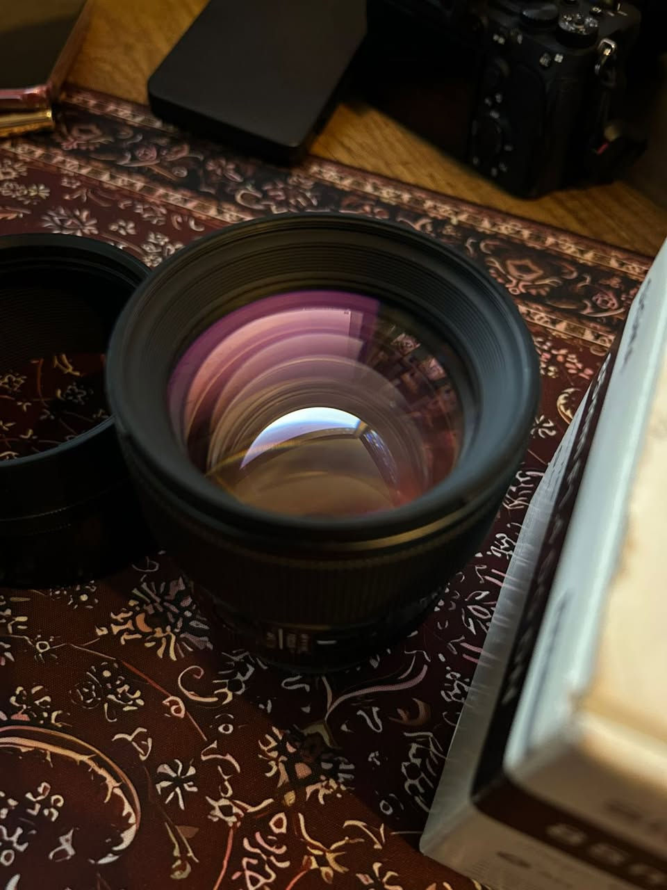 عدسه 85 ملم سوني سكما ارت الاصدار الثاني
السعر 875 الف للتواصل 
***********
