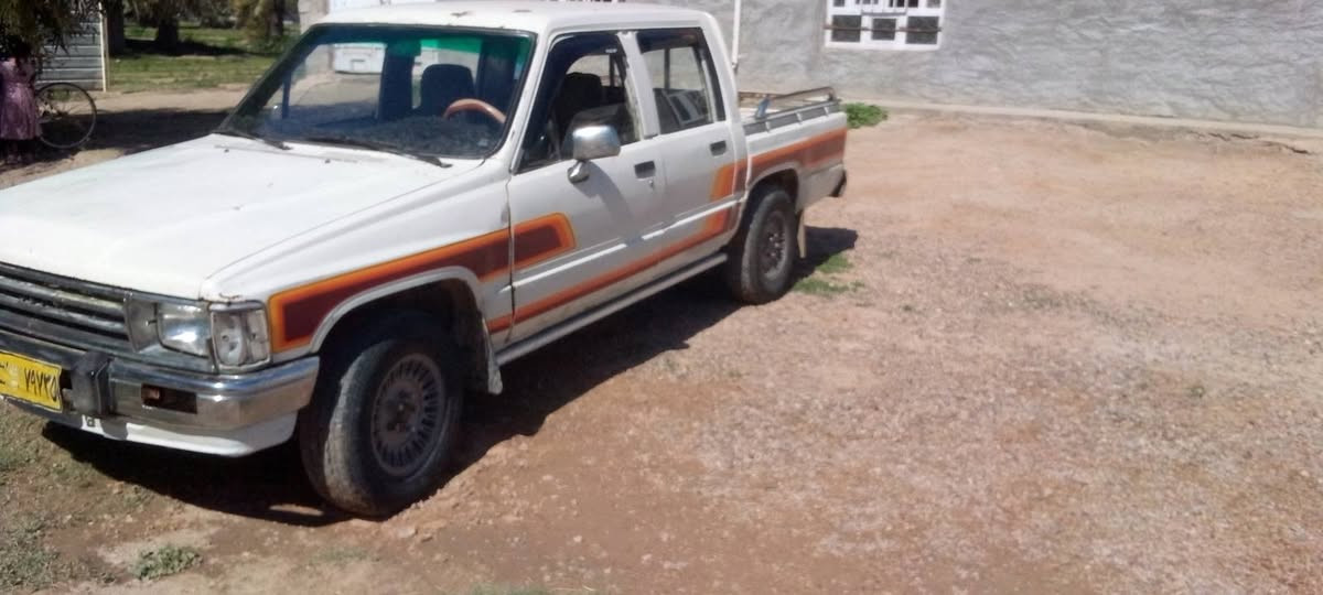 السلام عليكم بيكم للبيع رقم بغداد سنويه موازي شرط التحويل سياره مصبوغه جماليه بدون ضربه شرط جير محرك وشاصي سعر 39 فيها مجال ***********
