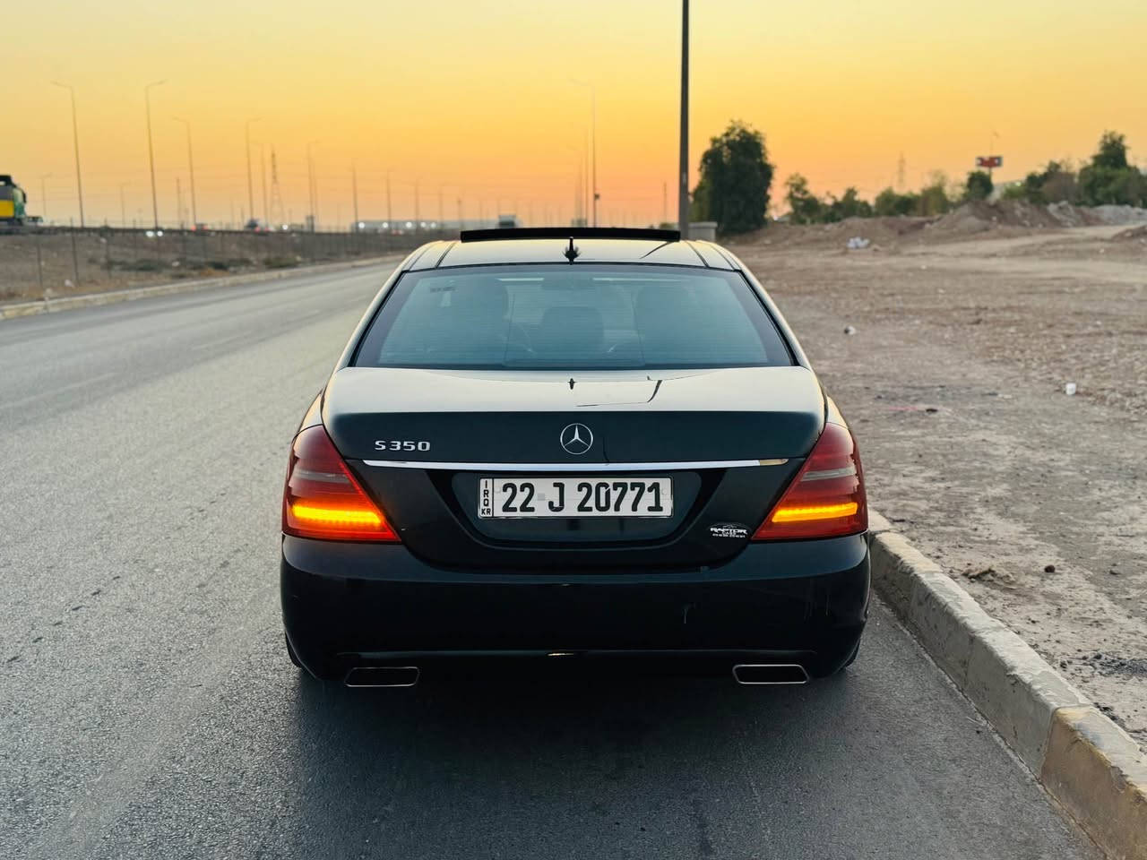 جۆری ئۆتۆمبێڵ : مارسێدس S 350 ، 
مۆدێل : ٢٠١١ خلیجی 

کلین بێ سبوغ 

مەکینە : V6 _350 کرایتەوە 

مەودای ڕۆیشتوو : 215 km 

ڕەقەم هەولێر ، ڕەقەم و سەنەوی نوێ 

فوول فوول مواسەفات , دوو سویج ، پانۆڕاما ، 5 پەردە ، کوشین خەزن ، دەرگا شەفت ، ناو زەرد و جلد ، لایت لید 
سەلاجەی دواوە
نرخ ،،،،،،،،،،،،، ( ٢٢٥ $ )

—————————
مارسدس s350 
موديل ٢٠١١ خليجي

كلين بدون صبغ
ماشية ٢١٥ الف كم
مكينه v6 3.5 ما مفتوح
رقم اربيل سنوية و ورقم جديد
فولل فول مواصفات سويجين بانوراما ٥ برده بلادي كشن خزن باب شفط داخل اصفر جلد لايت ليد سلاجە ورا
سعر ٢٢٥ 
WhatsApp موجود
***********
*********** أربيل, العراق
