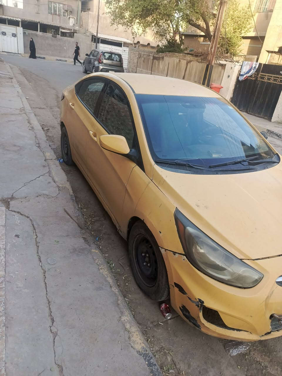 اكسنت وارد أمريكي 2013 .. ضررها مال امريكا من وره واصل شوية للحوض .. عندي مبدل بونيد بس بدون بجم .. كير و محرك و تبريد جيدين..
 يحتاج لها 1. سمكرة بعض الخياس 
2. صبغ عام 
3. ملاحظات بالصدر 
4. دعاميات خلفية و امامية 
5 . دسكات 
السيارة باسمي.. مكاني بغداد الزعفرانية.. سعرها 65 
***********
