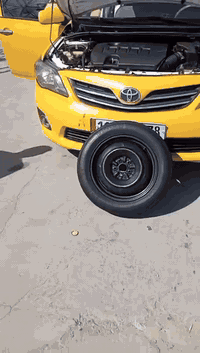 السلام عليكم كورلا 2013 كير مكينه خير من الله تبريدها شغال ثلج تخم تاير وارد كندي حادثها من كنده دعاميات فقط حادثها بلعراق جاملغ خلفي بدون دواخل وسونارها موجود العنوان بغداد ابو غريب سياره ب اسمي تحويل ثاني يوم *********** السعر 115
