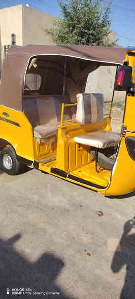 سلام عليكم تكتك البيع مال بيت
مكينه  وكسن خير من الله 
رقم نكليزي تواير دبلات 
كهربيات كله جديد 
ما تخسر عليه ولا ربع مديل 20
لاصبغ ولا معجون ***********
