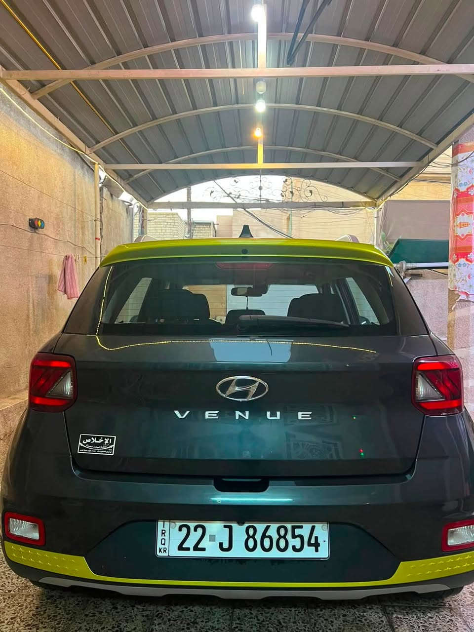 هونداي فينو 2021
Hyundai Venue special two colors 
هونداي فينو… موديل 2021 
فول  عدا فتحه السقف  
بصمه .. تحكم رادارات 
صبغ فقط ربع  جاملغ الايسر شبر من البند رقم اربيل سياره هزه بعدها مساقطه 
مكفوله محرك وكير  السعر 115$ وبيها مجال 
تلفون 
 ***********
