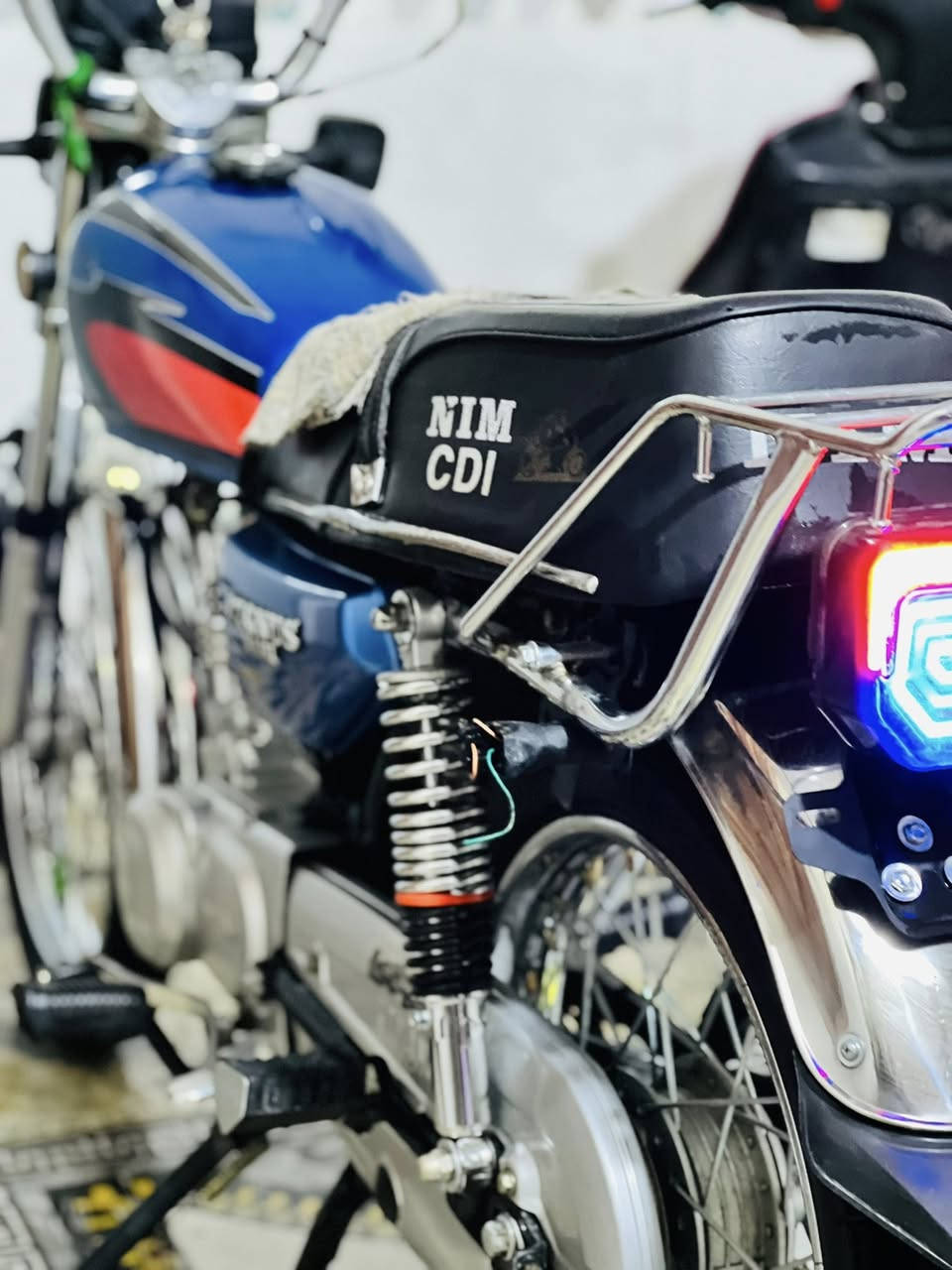 سلام عليكم دراجةاربعه كير نامه امتياز٣احرف اصلي مديل٢٤الشاصي٢١اصولي وكيله العارضي محرك مكفول كهربيا شغاله السعر 950الف وابيعه مجال الرقم ***********
