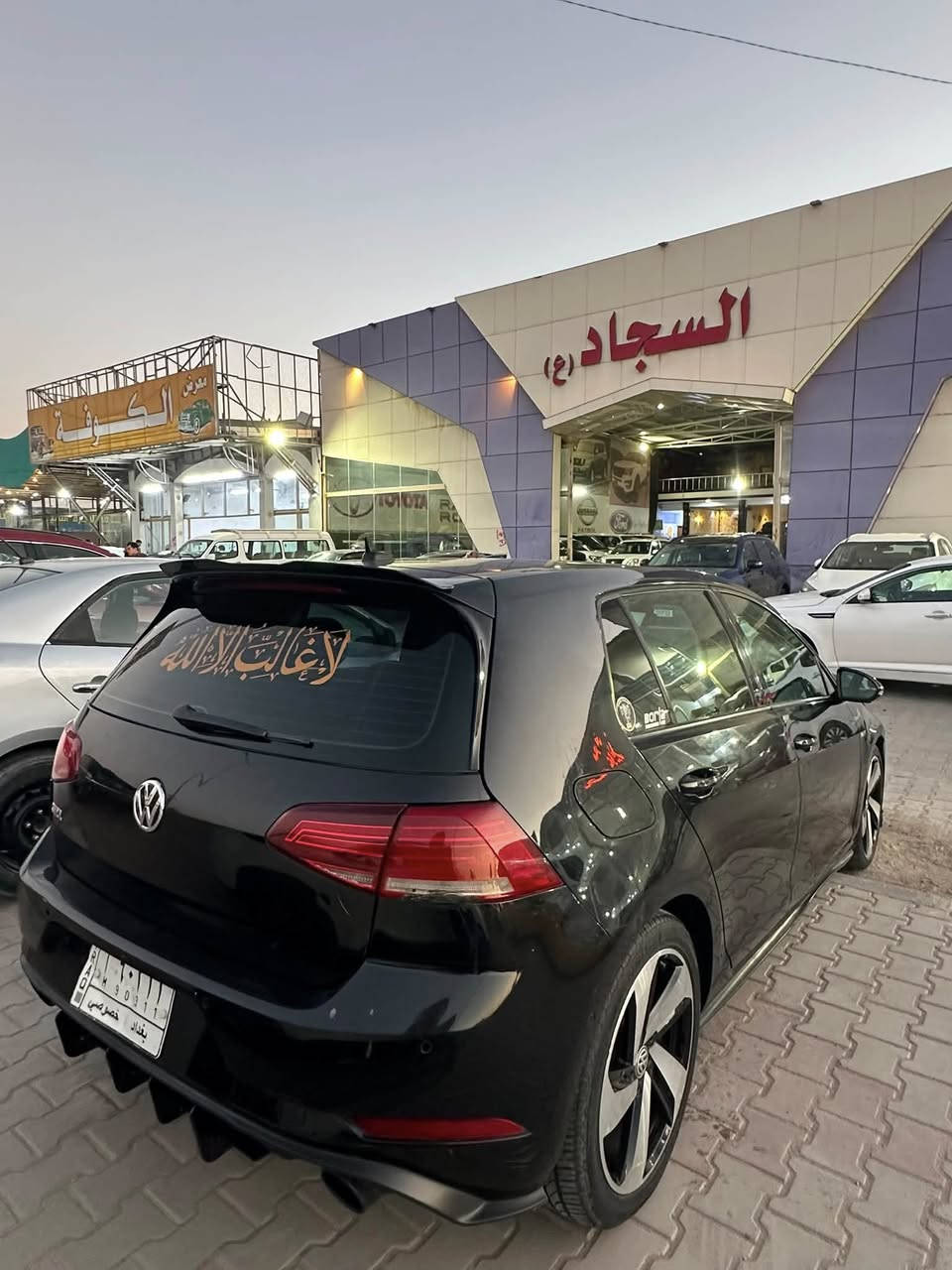 سلام عليكم سياره كولف GTI.S
فول مواصفات واحد على واحد سياره مكينة 2000 تون تيربو كير عادي سياره انطلاقه وسرعه عملاقه بغنا عن سوالف السياره موديل 2020 سياره حادثها جاملغ وبنيد السياره رقم بغداد تحويل ثاني وللعلم فول سلايد روف وبصمه وباقي تفاصيل لفول كلها ماشيه 27 الف 
السعر 125. نقداً نقداً
*********** 
***********
