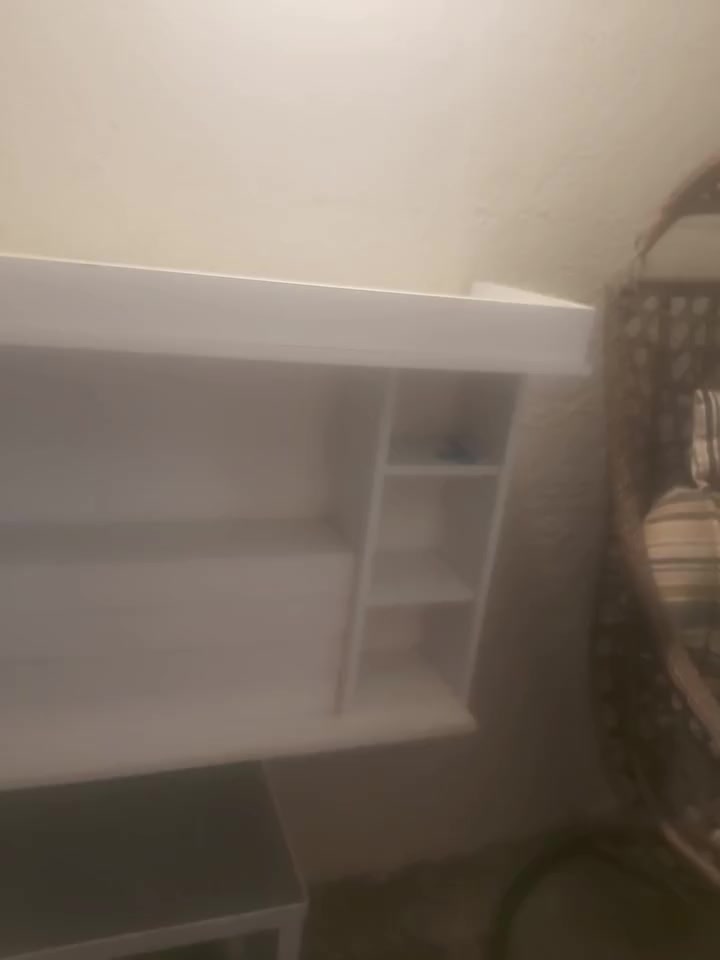 ميز بلازمه تعليك ويا ٤رفوف سويته توصى خشب جدا جدا نضيف ب٥٠ مكاني شارع حيفا


**إذا كنت صاحب هذا الإعلان وتريد حذفه لأي سبب، رجاءا أرسل رسالة إلى الدعم الفني**