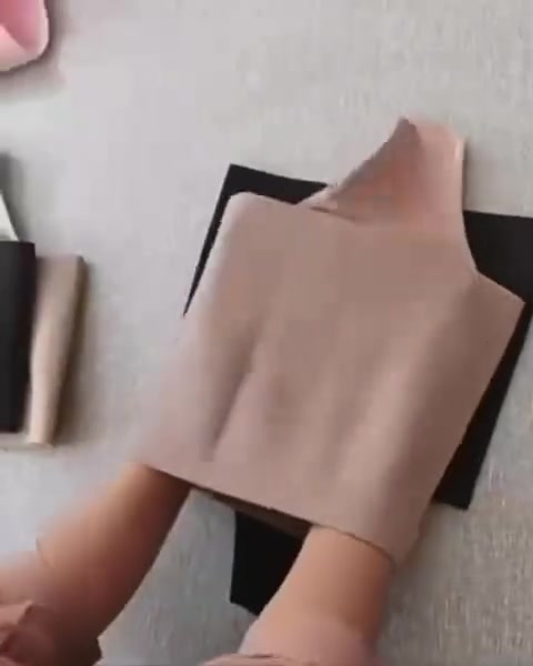 رجع توفر 😍✔️

وصل المشد الجديد القطني عالي الجودة المريح باللبس♥️
🌼 مشد نحت الخصر وابراز الخلفية شورت نسائي للتنحيف وإخفاء البطن 

⭐ أصلي من شركة GhlG9#⭐
⭐أعلي جودة وأفضل قيمة⭐ 

🌼🌼 مشد شورت يعطي جسمكِ منظر رائع وجذاب
✅✅ مميزات #مشد الشورت للنساء :
✅ مصنوع من خامه عالية الجودة 
✅ يُنحف الخصر من 2 إلى 3 مقاسات
✅ لايَظهر تحت الملابس
✅ يُخفي الترهلات ويُنسق الجسم بشكل جميل ولطيف 
✅ يمكن لبسه لمدة 7 ساعات يومياً حيث أنه لايكتم البشرة ولطيف علي الجسم ولاتشعرين بلبسه
✅ قماش بملمس ناعم وحريري مصنوع بالالياف القطنية الدقيقة microfiber التي تمنح الراحة القصوى ولا تتأثر بالغسيل. 
✅ سُهولة في اللبس
 
✅ توفر باللون البيج 
القياسات L.XL.XXL.XXXL.
🚘 يوجد خدمة توصيل لجميع محافظات العراق مجاني


**إذا كنت صاحب هذا الإعلان وتريد حذفه لأي سبب، رجاءا أرسل رسالة إلى الدعم الفني**