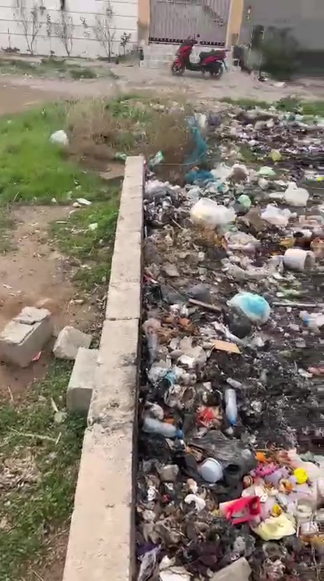 السلام عليكم 

عندي كاع 120م نزال 16م الواجهة 7.5م صايره ع شارعين 

ومنطقة كامله من تبليط وخدمات 

للبيع او مراوس بسيارة 

العنوان /ديالى بعقوبة /تقاطع القدس خلف كلية بلاد الرافدين

للتفاصيل اكثر 

‭0770 608 8931‬
