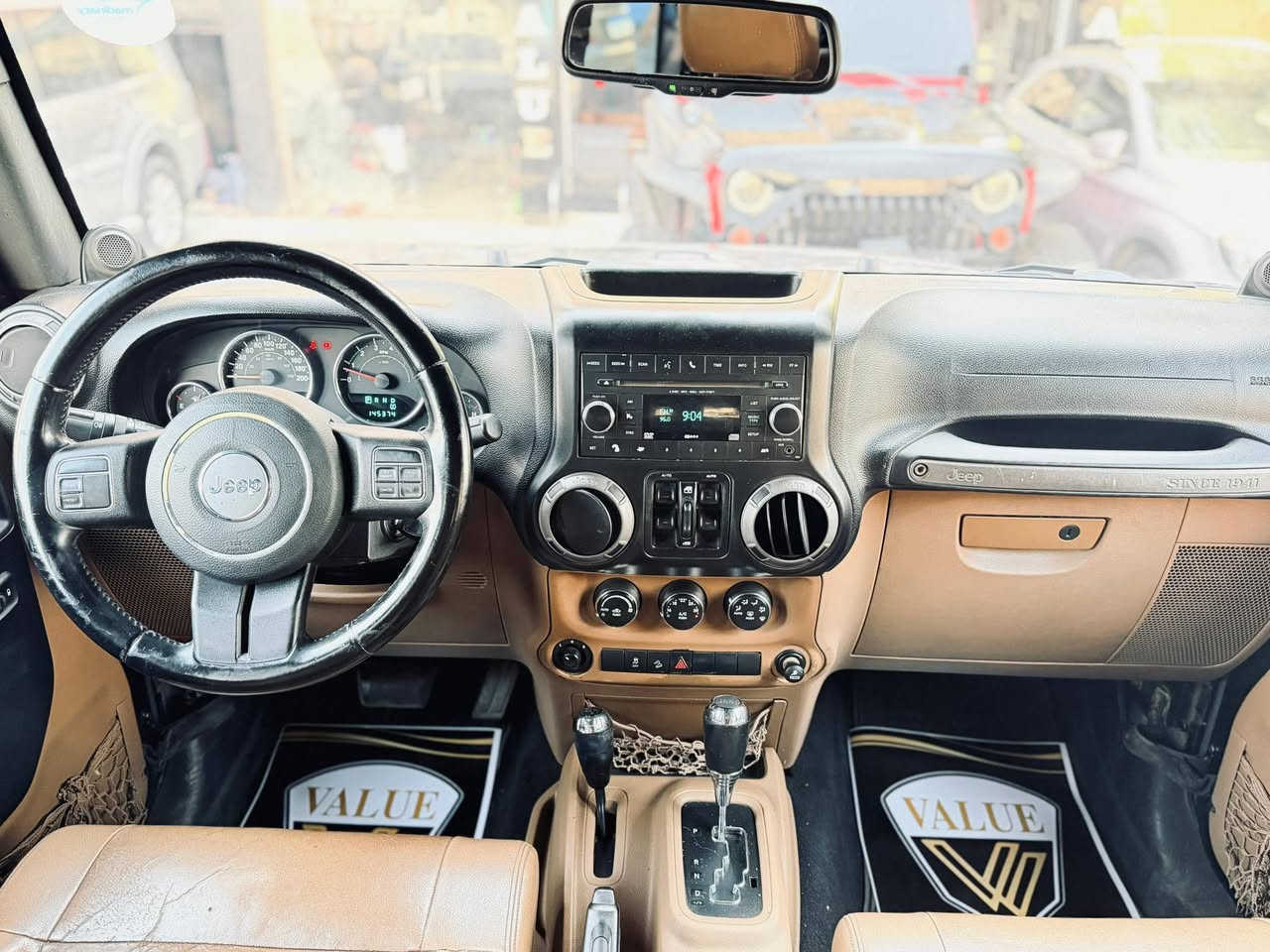 الرانجلر مش مجرد عربية، دي أسلوب حياة كامل
Jeep Wrangler | 2013 🏁

▪️ فابريكة بالكامل
▪️ عداد 145,000 كم
▪️ حالة ممتازة وجاهزة للفحص

🚨 متاح جميع أنظمة التقسيط
✔ مقدم يبدأ من 30%
✔ بدون استعلام ائتماني
✔ بدون حظر بيع
✔ فائدة تبدأ من 13%
المعاينة مدينة نصر 
للإستفسار والمعاينة 
01090551309
https://wa.me/201090551309


**إذا كنت صاحب هذا الإعلان وتريد حذفه لأي سبب، رجاءا أرسل رسالة إلى الدعم الفني**
