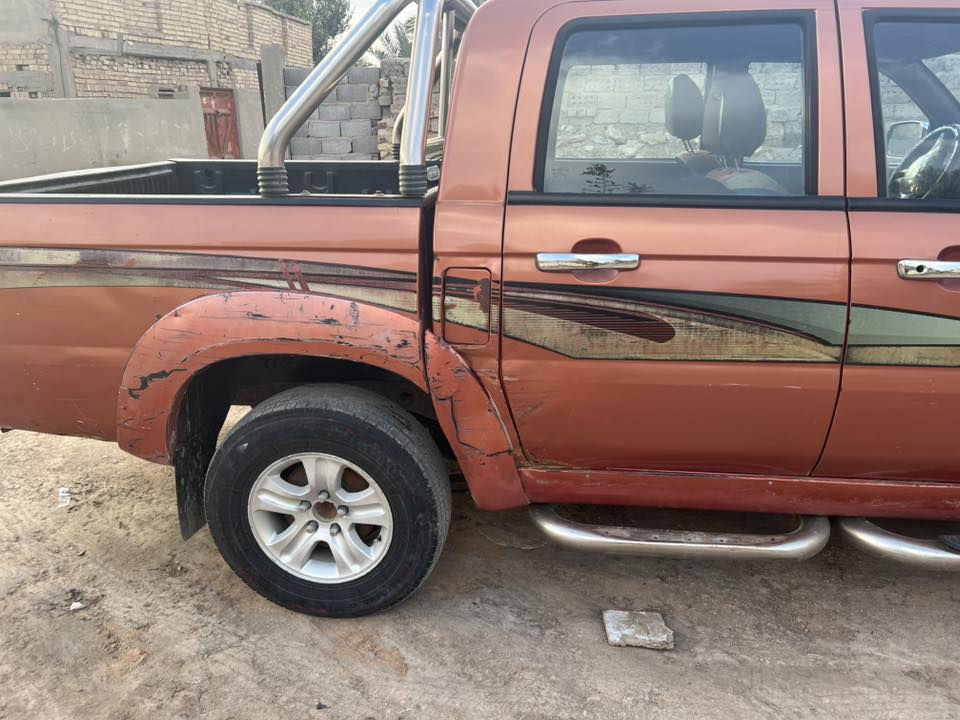 سياره سكاي. صيني موديل 2013
رقم قادسية. 
مداور ثاني يوم 
مكاني الديوانية البدير 
السعر 45 ورقة وبيه مجال 

تواصل  
***********
***********
