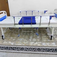 سرير طبي • ٥ جكات • ملحقات جديدة