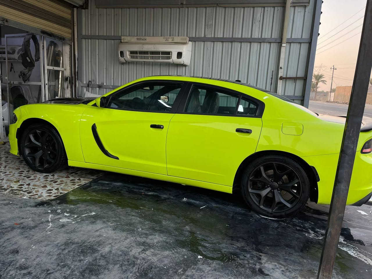 جارجر 2018sxt
تغيير لون من اسود إلى اخضر تفاحي 

حادثه جاملغ أمامي 
بصمه  
شاشه زغيره 
السياره حلوه كلش نصبته مثل متشوفون 
ماشيه ١٢٢
وارد امريكي 
لايت زنون 
صدر جديد 
مكاني بغداد التاجي 
*********** 
متوفر واتساب 
السعر ١٥٥ بيها مجال شي بسيط 
للعلم تره ماكو هيج سعر بهيج موديل
