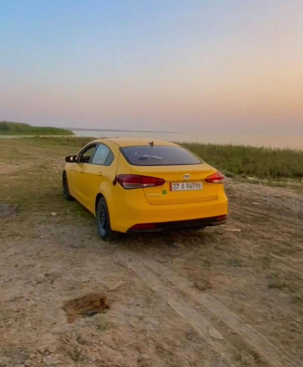 السلام عليكم سيراتو خليجي موديل ١٧مكينه وكير حداديه شرط وتخم تاير جاهزه للأخير السعر ١٣٧ وبيهه مجال رقم الموبايل *********** المكان السماوه رميثه
