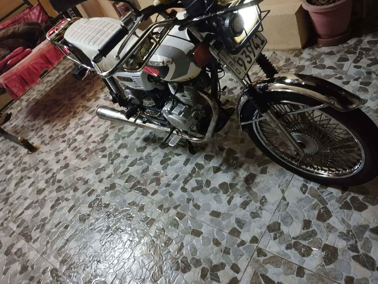 السلام عليكم
للبيع ماطور تايكر موديل 2020 محرك 20 المحرك فقط امبدل رنكات المحرك شرط لاصرف لادخان لاصوت الماطور مرقم نينوى تحويل مباشر السعر مليون 800 وبي مجال للتواصل واتساب او الاتصال على الرقم ***********
