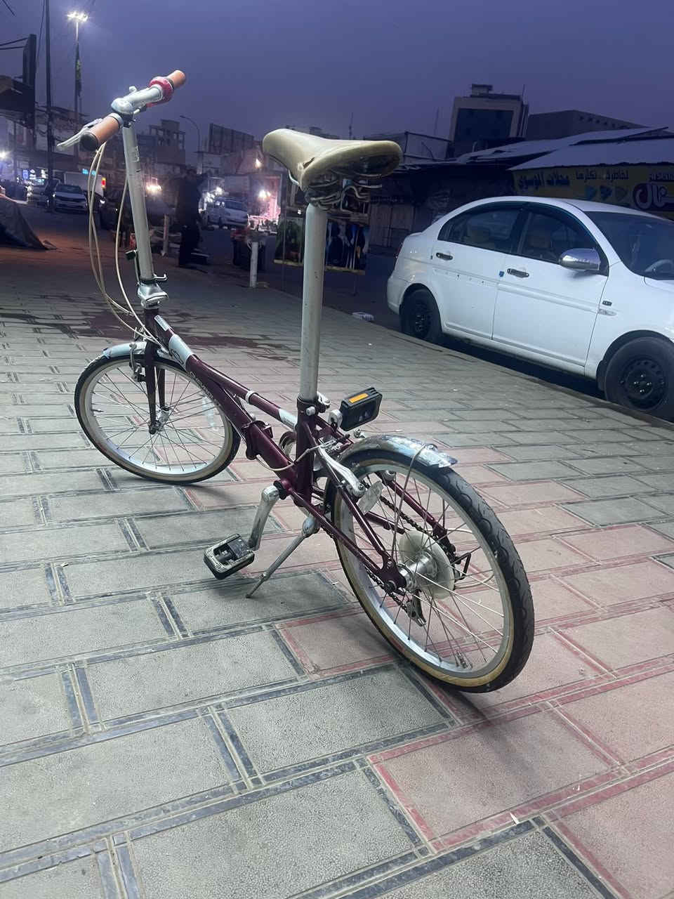 سلام عليكم بايسكل حجم عشرين النوع شوفر امريكي بايسكل يطبك مال باله جديد رقم الهاتف:*********** السعر خاص
