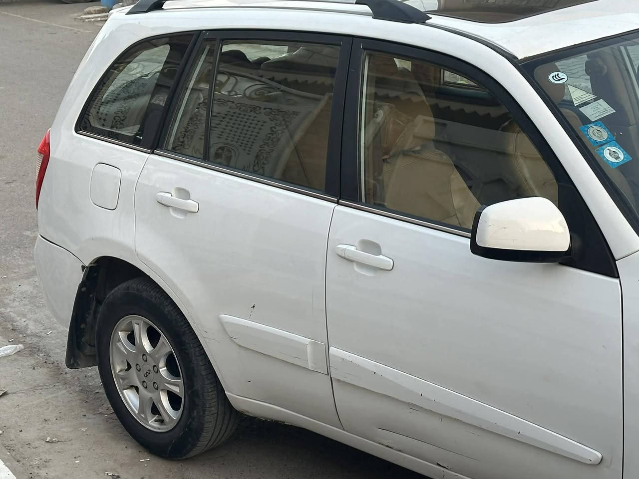 السلام عليكم
(شيري تيكو موديل 2012
 مكفولة السيارة من الضربة والصبغ 
السيارة خير من الله كير ومكينة وتخم تاير جديد وحدادية كلة جديد) السعر 66 وبيها مجال للاستفسار رقمي ***********
متواجد واتساب
