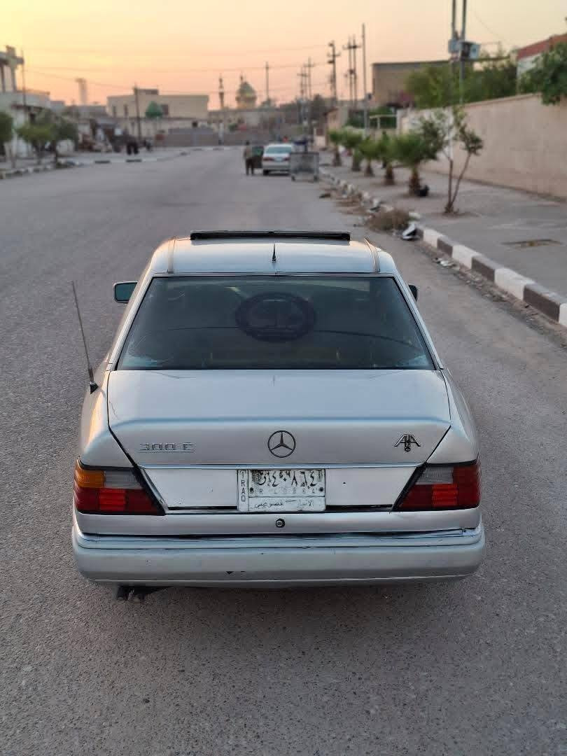 مارسيدس دب مديل 1993 رقم انبار مشروع وطني شرط التحويل السنويه ل2028 قواعد دبلات سليمه تخم تاير حداده حلوه كهربائيات كله شغاله تبريد ثلج السعر 48ورقه وبيه مجال مكاني البصره القرنه ***********
