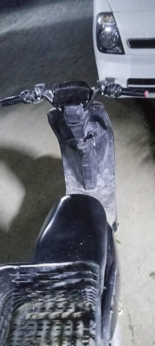 دراجه عل شحن بطاريات قبل شهر خليتهن دراجه فول سعر ٤٠٠الف وبيه مجال قليل أو مراوس بدراجه فراشه


**إذا كنت صاحب هذا الإعلان وتريد حذفه لأي سبب، رجاءا أرسل رسالة إلى الدعم الفني**