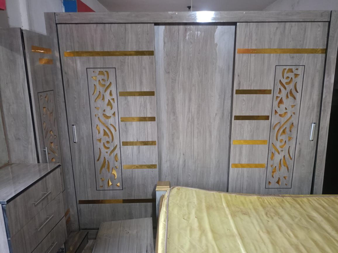 غرفة نوم مستوردة ايطاليه مع المرتبه دولاب سحاب سرير دبل كمودينات تسريحه
 السعر 1800
الازهري يوجد توصيل


**إذا كنت صاحب هذا الإعلان وتريد حذفه لأي سبب، رجاءا أرسل رسالة إلى الدعم الفني**