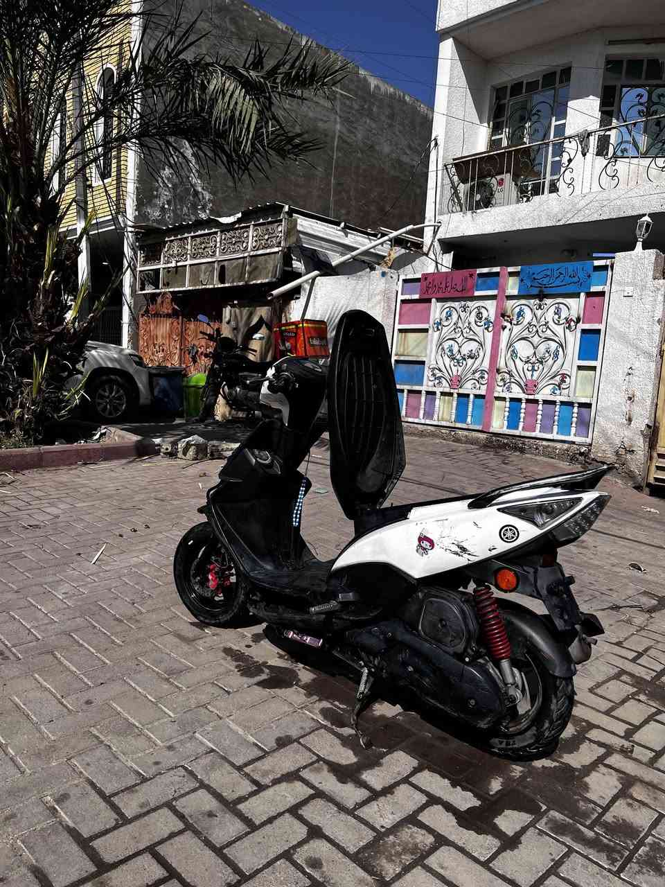 السلام عليكم ماكس مضلع حديث للبيع الدراجة كفالة بعدهي زيرو نقصهة بس بجم اللحية مالتهة برتقالية موجودة والترايش موجودات بس ما شادهن الدراجة رايدهة ب600وبيهة مجال للأسفسار واتساب***********وبل عافية عل ياخذهة
