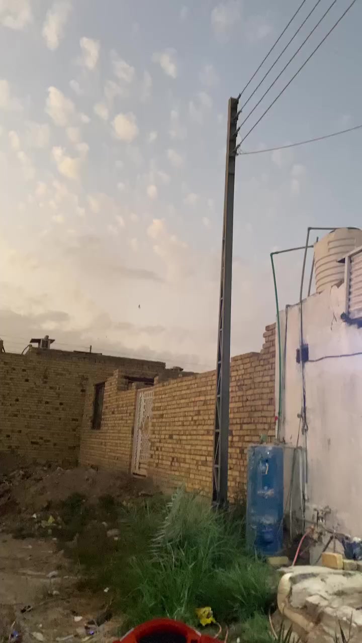 دراجه كوري للبيع داجه خير من الله موديل 22 طالعه ب 2024 شهر 12 جديده مابيه عطلات تخبل و الوحيده بشطره عندي رقم *********** سعره 750 بيه مجال مكاني شطره
