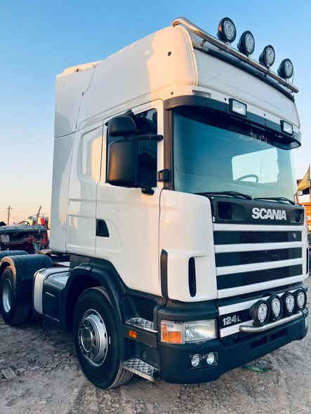 سكانيا سحال تك بلادي
2002
محرك 6 انجكتر 
كير 900 3/3 رتايتر 
تخم تاير
كفاله عامه بلاديه
بدون ارقام 
السعر 120 وا بيه مجال 
العنوان بغداد
‏‪***********‬‏
