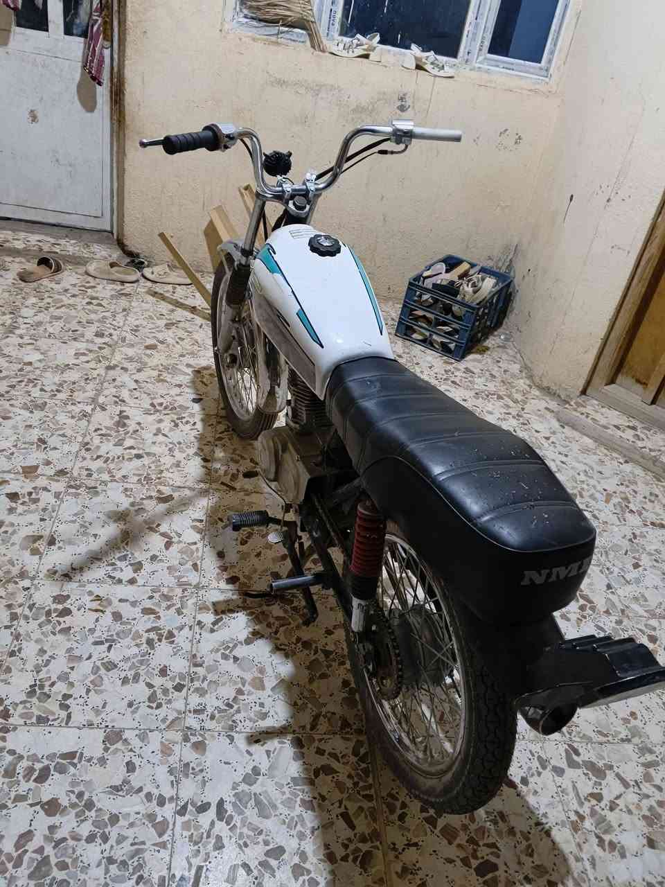 دراجه كلك للبيع مديل 21 محرك ارشه بيها شلعه قويه وحلوه ماعيزه شي بس بستم شغاله هيه وقويه توني مبدل كلجات ويل وره وكدام وتايرات وره وكدم جدد مكاني حي النداء شراي هاذه رقمي بي واتساب  ‏‪***********‬‏
