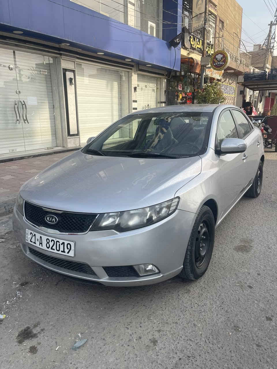 سلام عليكم سيراتو موديل ٢٠١٠ السونار معه الصوره محرك ١٦٠٠ دكشن عالي فول مواصفات مكان كربلاء ***********
