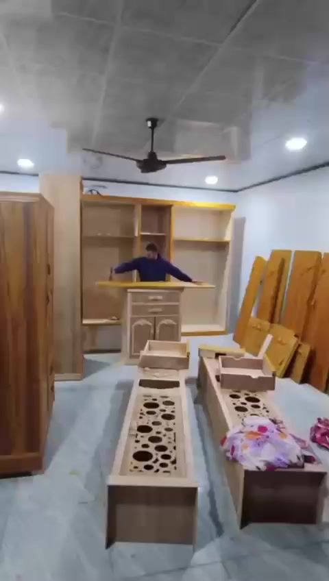 نجاره الحاج سالم الحداد رحمه الله 
مستعدون لتصليح كافه غرف نوم+ الصندليات والمناميات+ قص القناصير وتصليح / صبغ ونصب كافه غرف النوم *********** جانب من أعمالي 👇👇اتصال + وتساب
