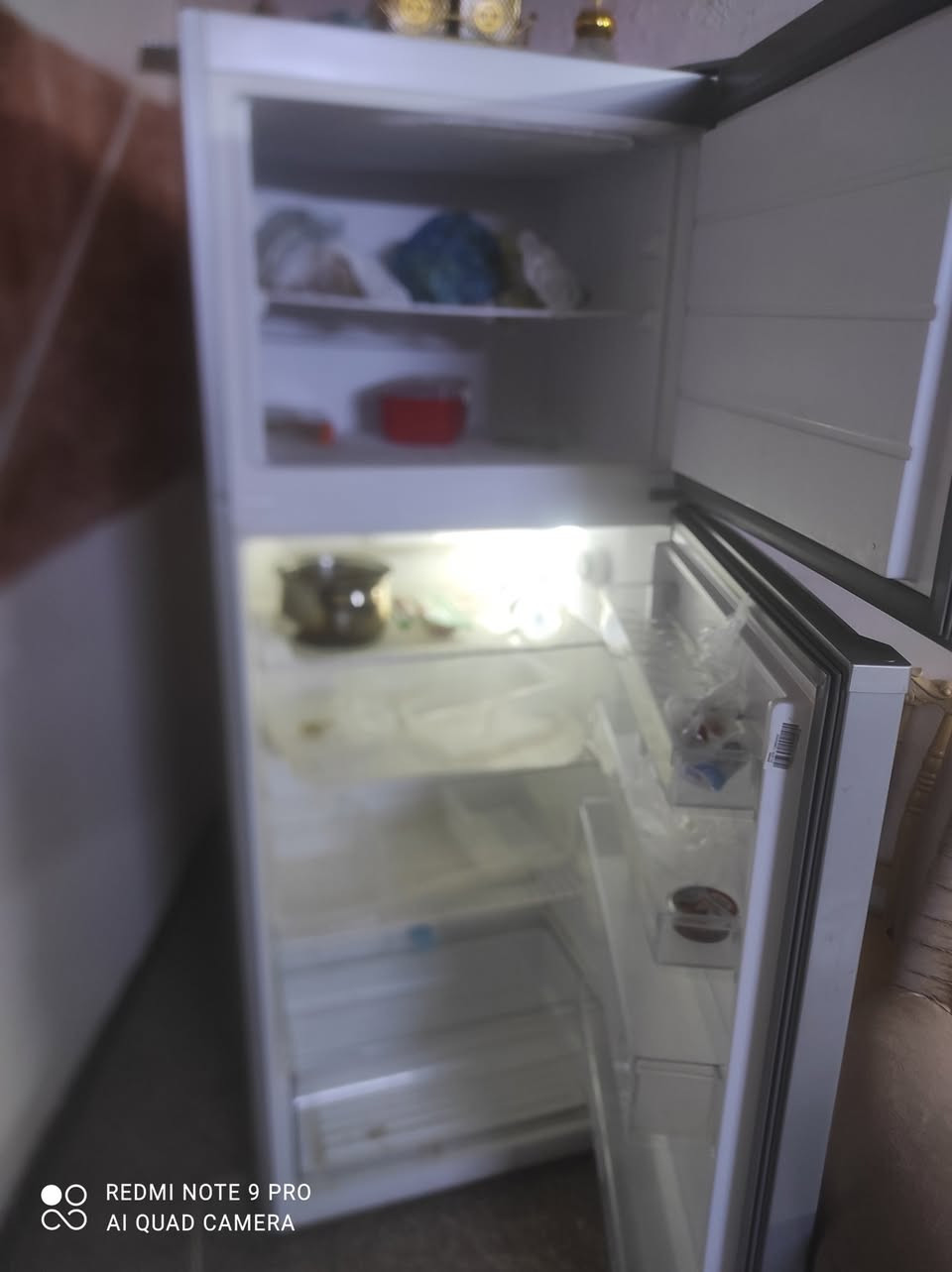 ثلاجه نوال حجم 16مستعمله شهرين فقط للبيع السعر 250الف مكان بغداد السيديه رقم ***********

