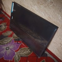 شاشة • جديدة • استعملت شهر