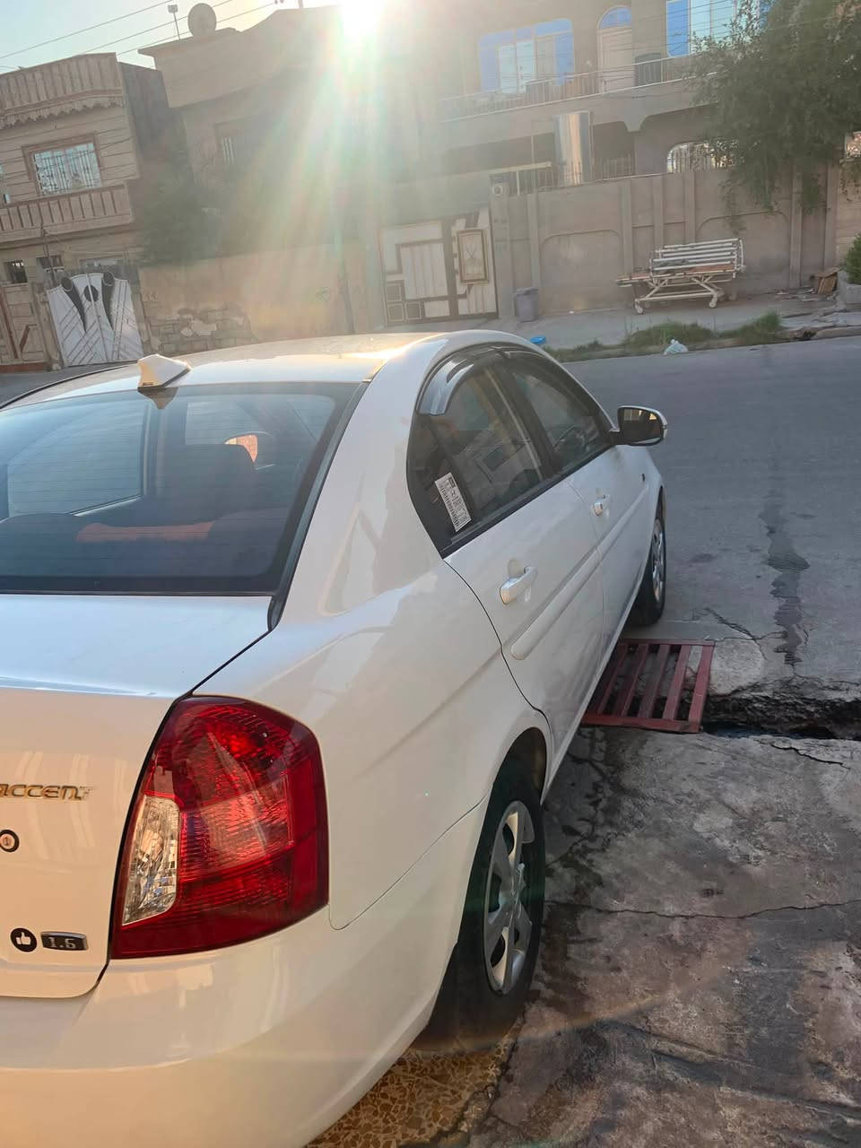 اكسنت للبيع موصل حي الامن موديل ٢١١السياره بدون ضررجاهزه من كلشي تحب اتصل ***********-***********
