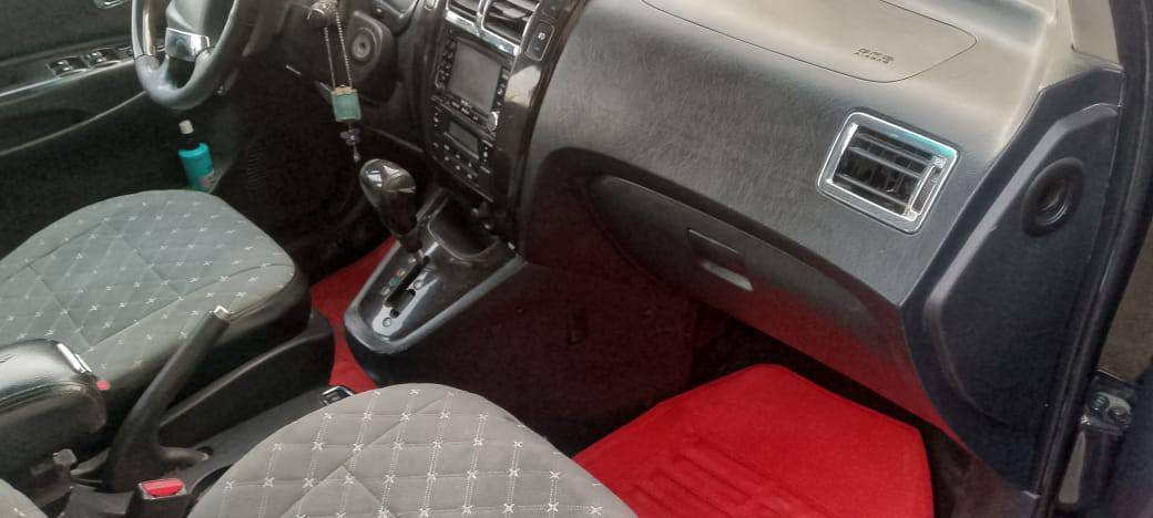 اسلام عليكم للبيع توسان موديل 9وارد ضررجاملغ خلفي صبغ عام اثر جراد محرك كير حاويه تبريد تخم تاير صدر سياره جاهزه سنويه نهايته 28مكان السياره بعقوبة السعر 96وبيه شويه مجال للستفسار ***********
