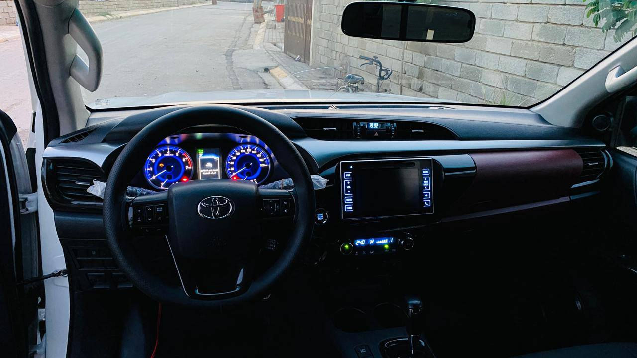 بكم  دفع رباعي TRD ماشيه 125000 محرك مامفتوح سياره بلادية سنويه لسنة31 هزة ل2027 بيها 20سم كارت بالجاملق الامامي الايمن باسمي السيارة عنوان السياره صلاح الدين قضاء بيجي 
السعر 3دفاتر و30 ورقه
للاتصال ***********
