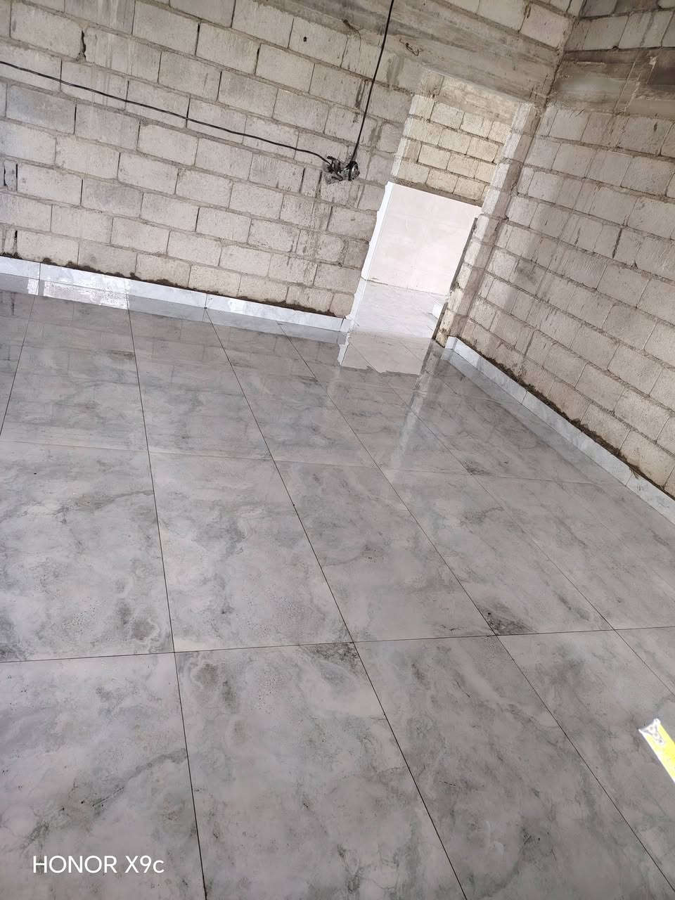 اسطه سيراميك كاشي بسعار مناسبه متفرق حاليا

***********  شغل تسليم هندسي ليزر + كبان
