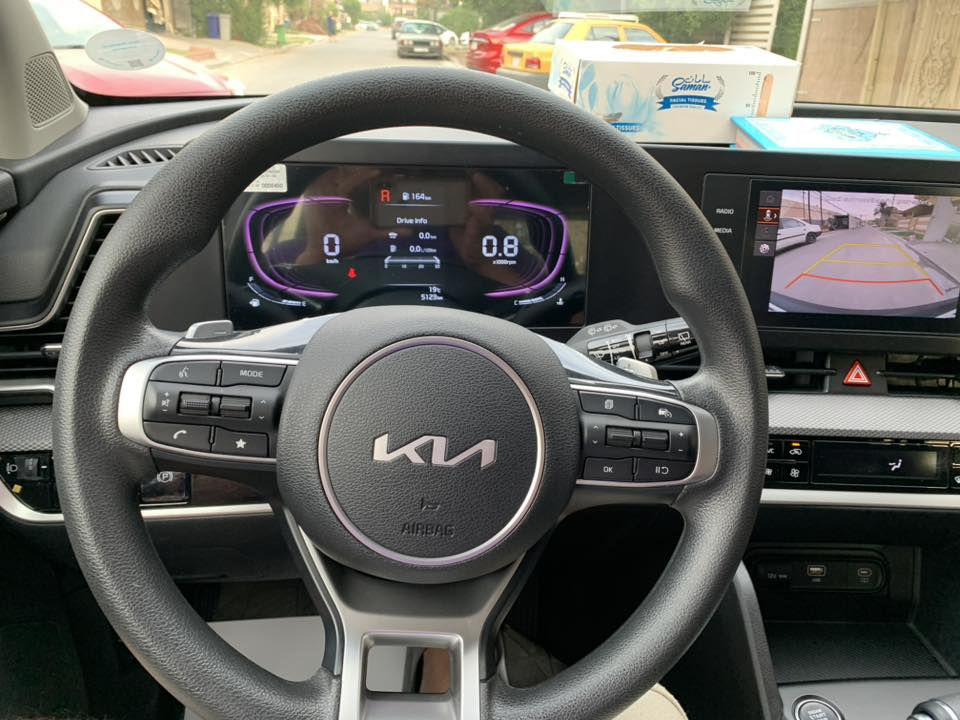 السلام عليكم
كيا سبورتج 2024 شركة الق البنوك

بصمة تشغيل 

بصمة ابواب 

تشغيل عن بعد 

مري شفط 

سايد بريك دكمه 

رادار جانبي 

رادار خلي + كامره 

تحكم ستيرن + شفتات بالستيرن 

3 انظمة قيادة سبورت نورمل عادي 

تبريد قطعتين 

تبريد منفصل 

مانع انزلاق 

اوتو هولد 

ممشه السياره 5.800
السعر 34 مليون 

مكان السيارة بغداد حي الخضراء 

***********
