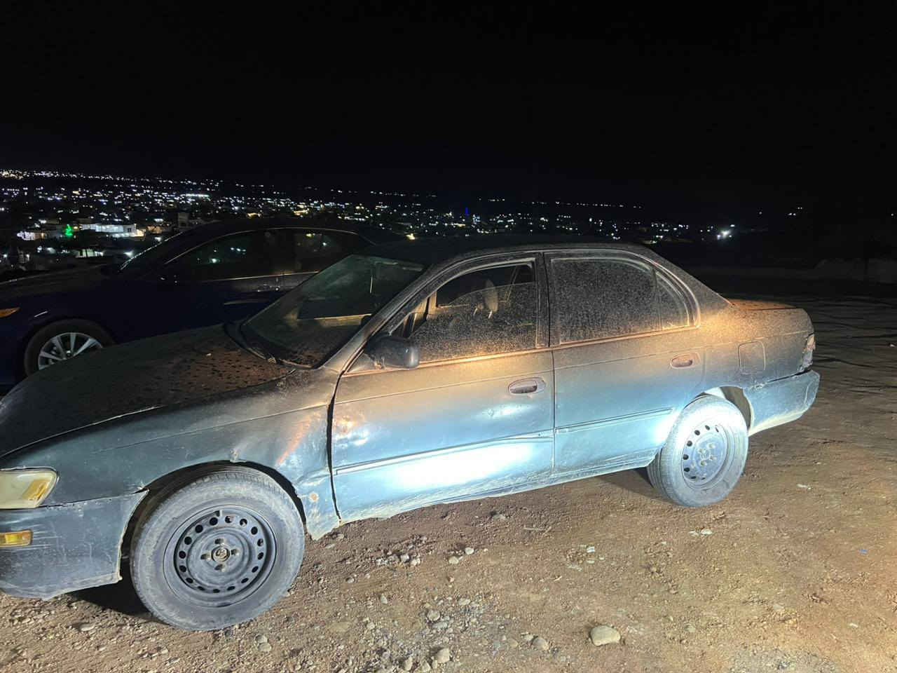 كورلا 92  مسقطه تايرات نص عمر 
كير ومحرك شرط  ..ابيع كوم فحم  السعر 14 ورقه وبيها مجال ..***********
