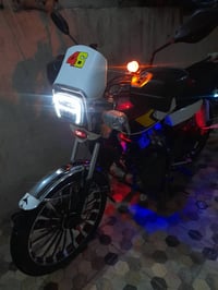 ايراني موديل 25 صرلي ٣ أشهر من شديته  محرك ٢٠٠ نهيته مليون قفل 0750282...