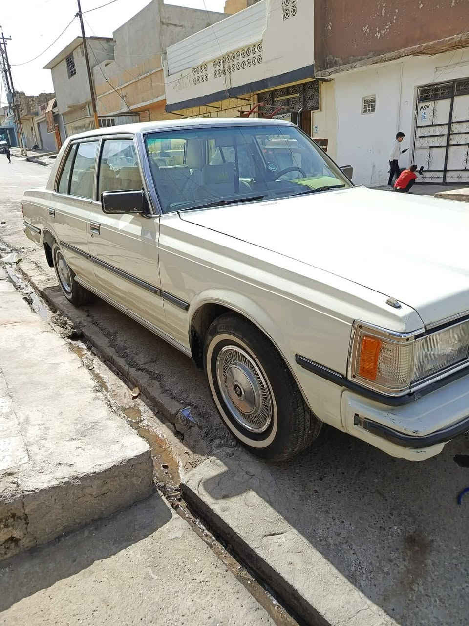 السلام عليكم من رخصه مدير الجروب والاعضاء المحترمين عندي هاي السياره سوبر موديل 82 رقم نينوى مشروع وطني صاحب الشرع في بغداد المنصور محامي اريد اراوس اب كيا حمل سياره على وضع الشركه اللي يحب حسب القناعه المن السياره موجوده في الموصل سياره حلوه مال بيت احلى من الصوره


**إذا كنت صاحب هذا الإعلان وتريد حذفه لأي سبب، رجاءا أرسل رسالة إلى الدعم الفني**